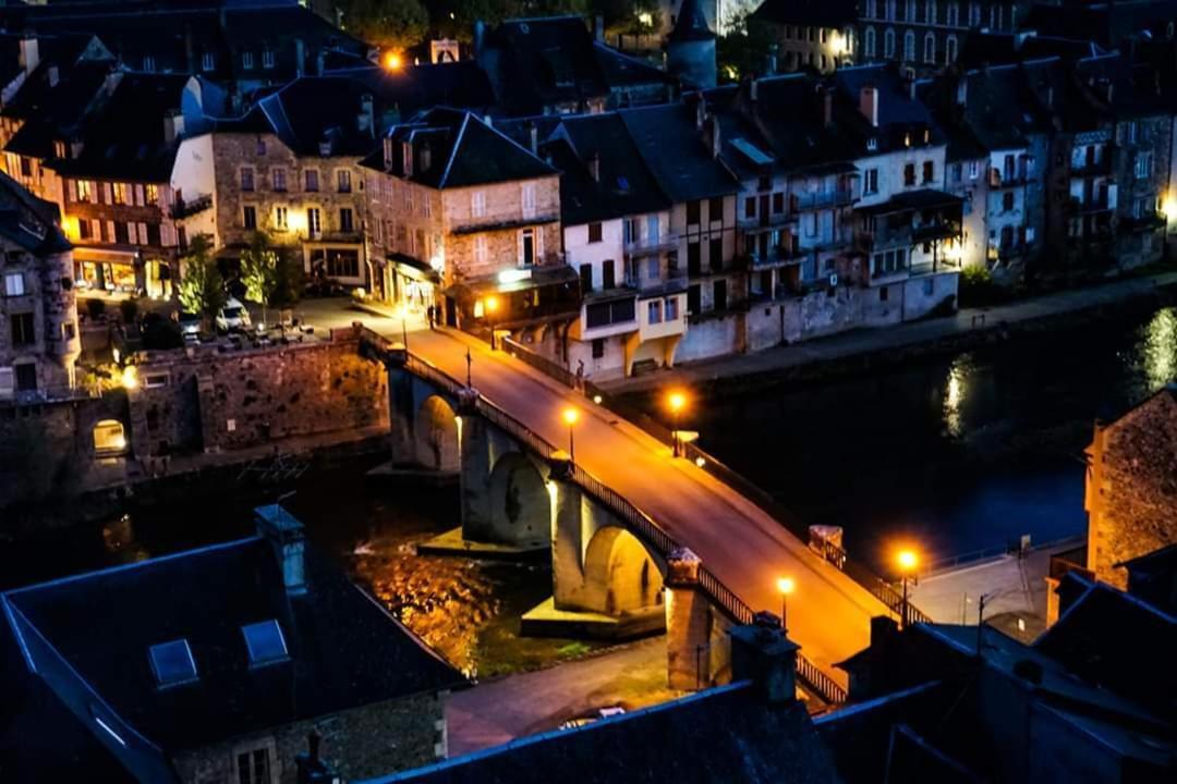 Riverrun Saint-Geniez-dʼOlt Exterior foto