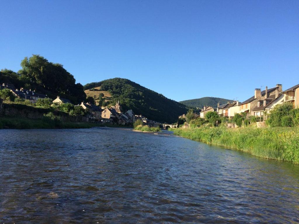 Riverrun Saint-Geniez-dʼOlt Exterior foto