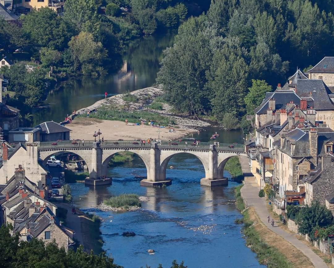 Riverrun Saint-Geniez-dʼOlt Exterior foto